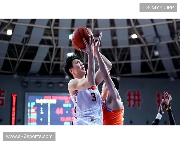 CBA青年联赛表现抢眼 多名新星崭露头角，cba青年队要上学吗